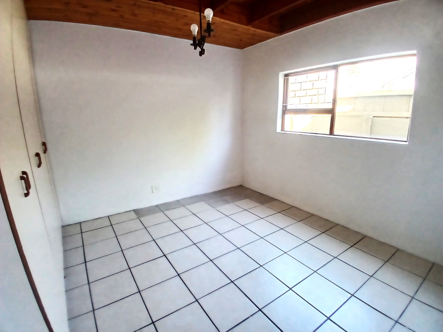 4 Bedroom Property for Sale in Admirals Park Western Cape